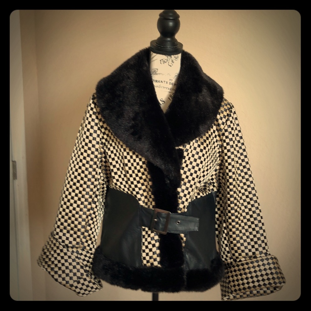 Vintage winter coat, very cute and unique